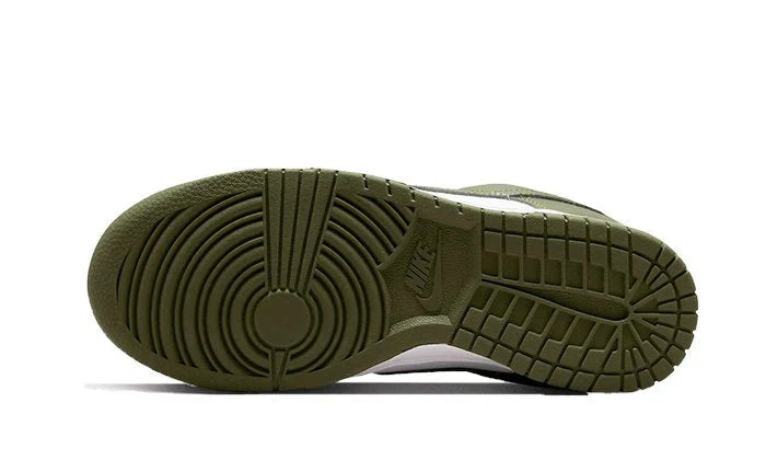 Nike Dunk Low Medium Olive (W)