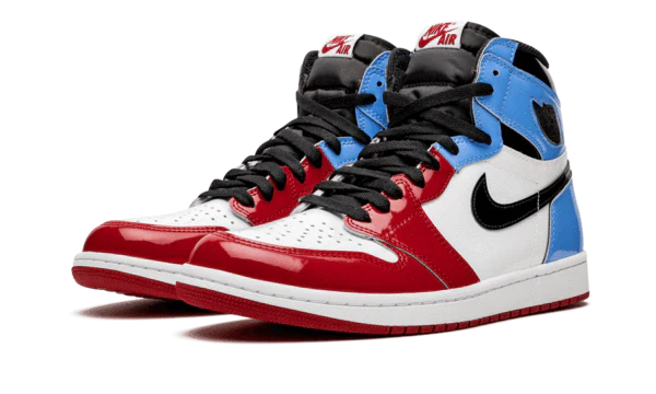 Air Jordan 1 Retro High Fearless UNC Chicago