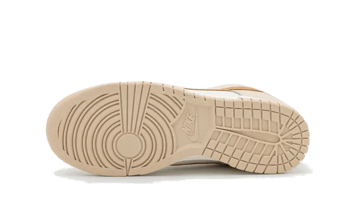 Nike Dunk Low Phantom Metallic Gold (W)