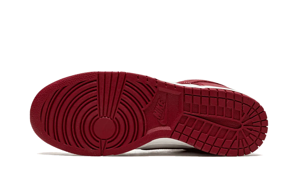Nike Dunk Low PRM Vintage Team Red