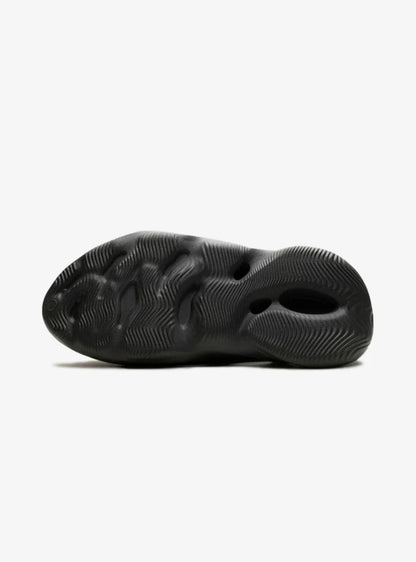 Adidas Yeezy Foam RNNR Carbon