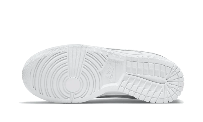 Nike SB Dunk Low Triple White